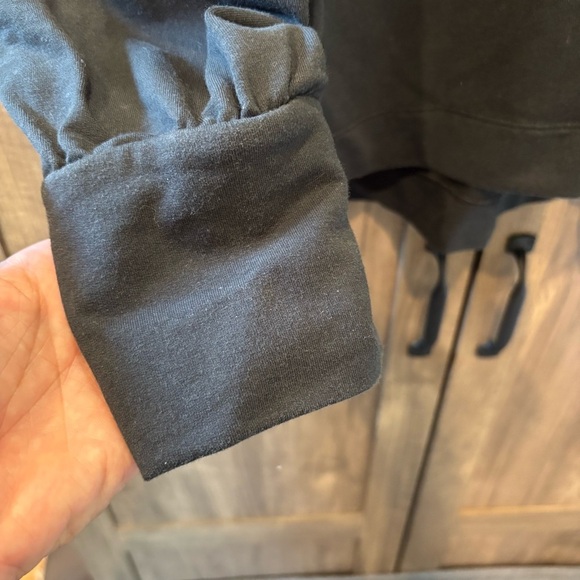 Lilly Pulitzer Large Lesha Sweatshirt Long Sleeve Popover half zip black - Picture 9 of 13